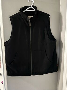 Levi’s Black Vest Jacket: Size - XL